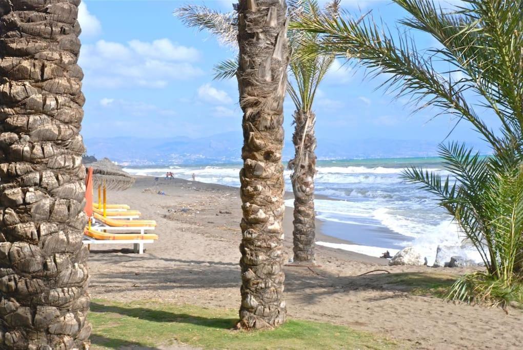 La Casa En La Carihuela Playa A 4 Minutos A Pie Villa Torremolinos Eksteriør billede