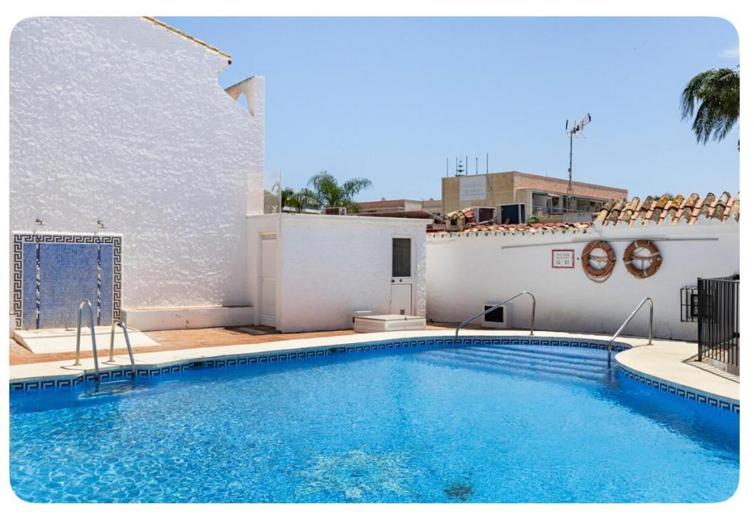 La Casa En La Carihuela Playa A 4 Minutos A Pie Villa Torremolinos Eksteriør billede