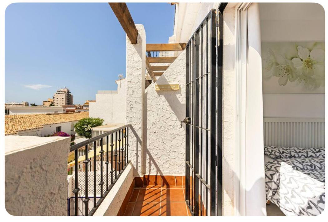 La Casa En La Carihuela Playa A 4 Minutos A Pie Villa Torremolinos Eksteriør billede
