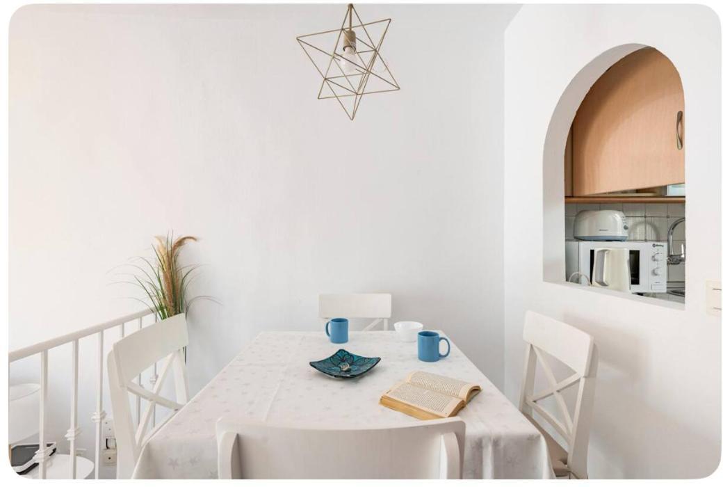 La Casa En La Carihuela Playa A 4 Minutos A Pie Villa Torremolinos Eksteriør billede