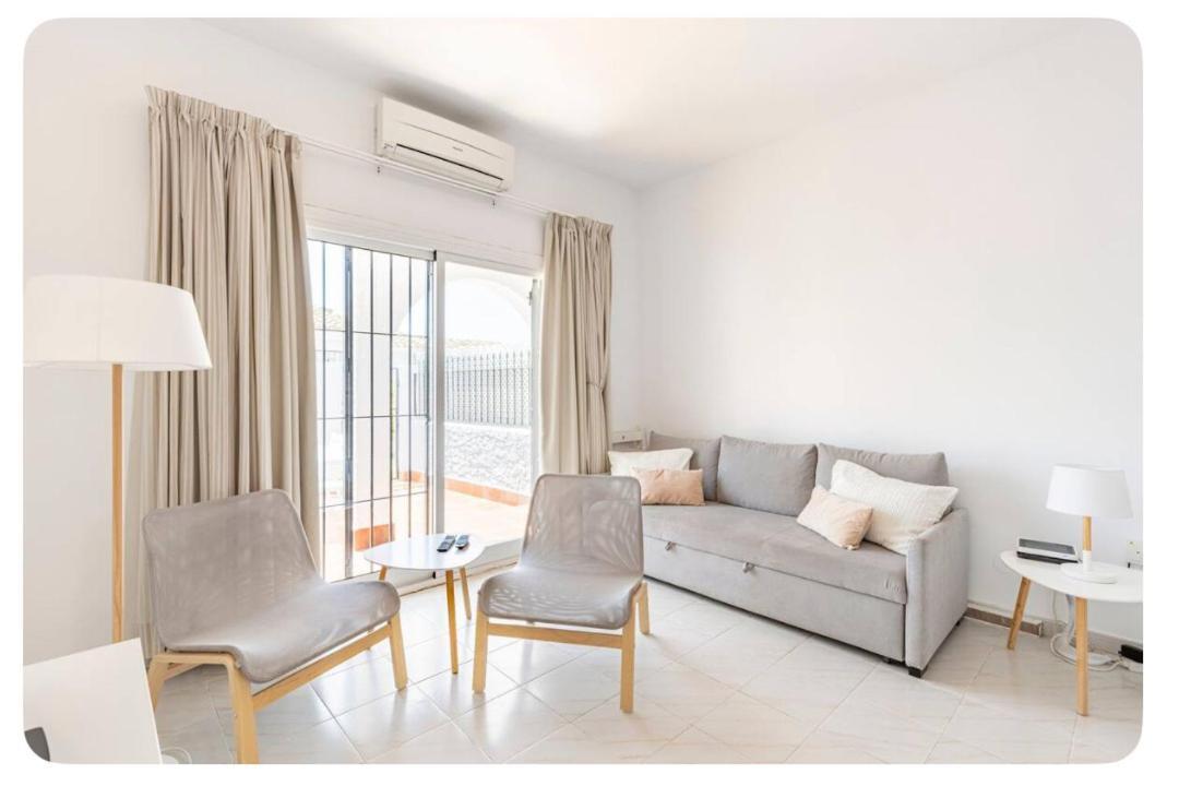 La Casa En La Carihuela Playa A 4 Minutos A Pie Villa Torremolinos Eksteriør billede