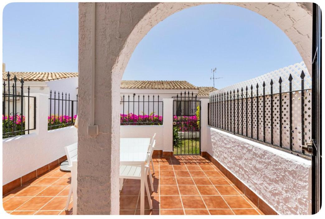 La Casa En La Carihuela Playa A 4 Minutos A Pie Villa Torremolinos Eksteriør billede