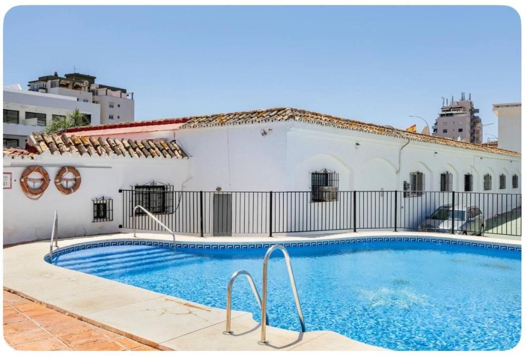 La Casa En La Carihuela Playa A 4 Minutos A Pie Villa Torremolinos Eksteriør billede