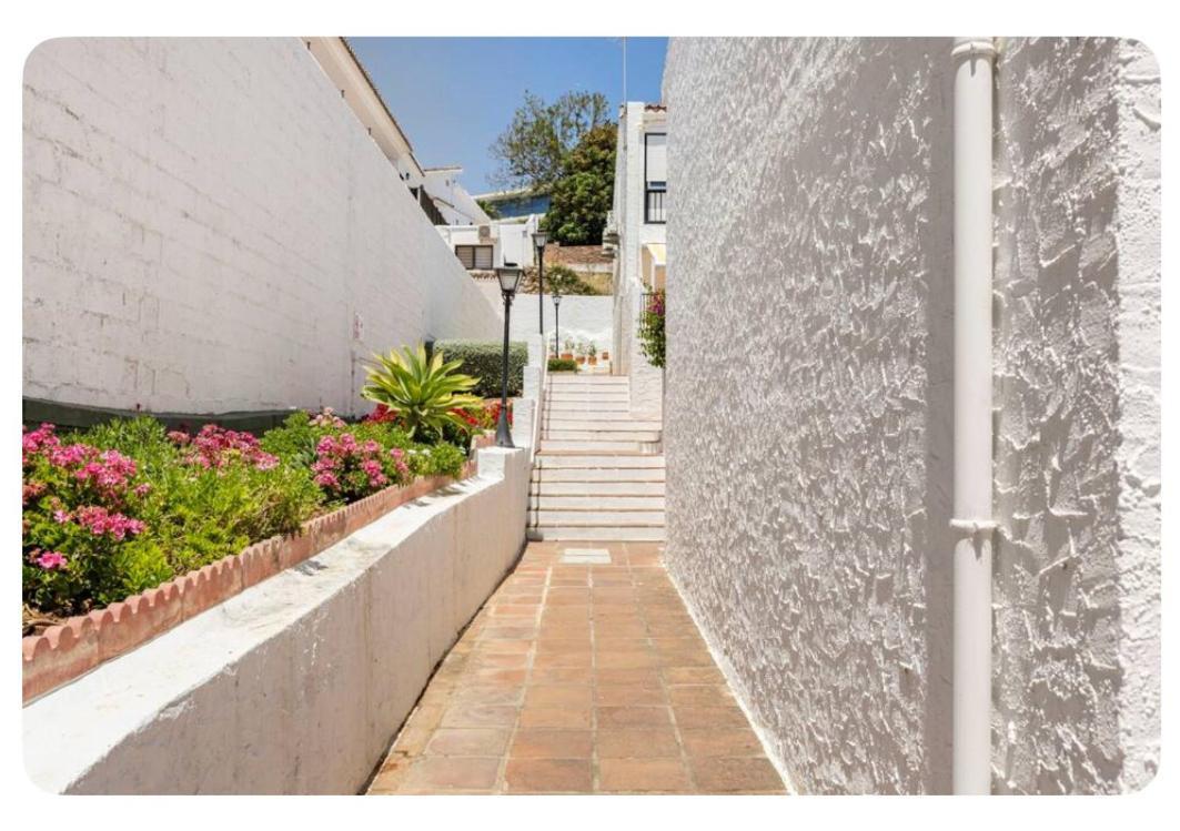 La Casa En La Carihuela Playa A 4 Minutos A Pie Villa Torremolinos Eksteriør billede