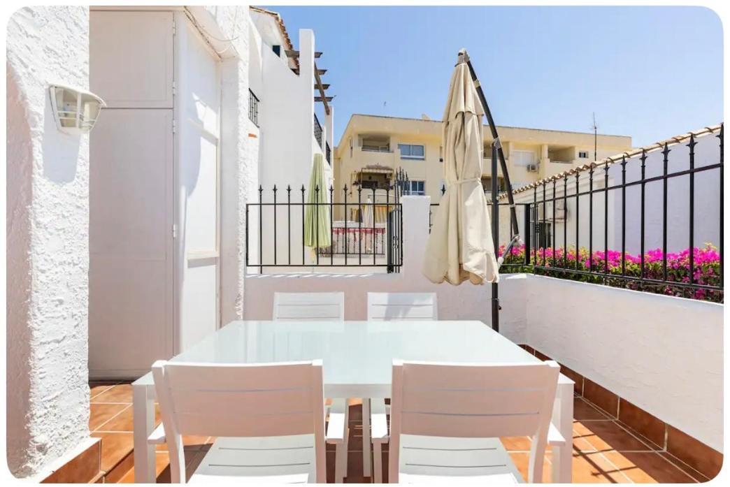 La Casa En La Carihuela Playa A 4 Minutos A Pie Villa Torremolinos Eksteriør billede